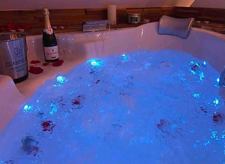 Sejour Detente Au Coeur De Macon Spa,Cine,Bouteille Offerte Kültér fotó
