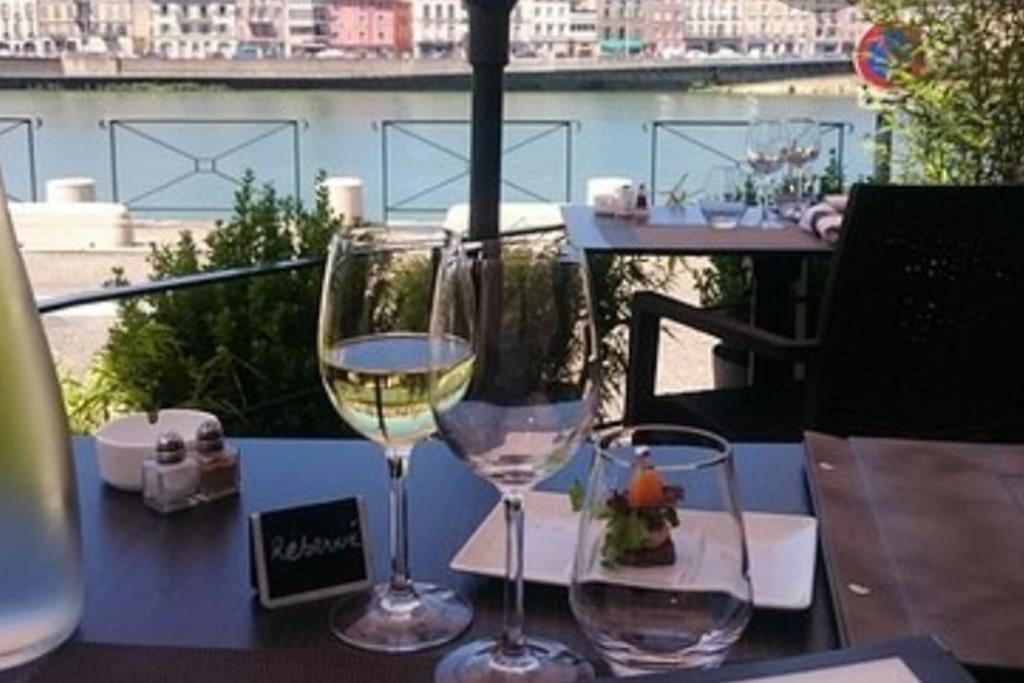 Sejour Detente Au Coeur De Macon Spa,Cine,Bouteille Offerte Kültér fotó